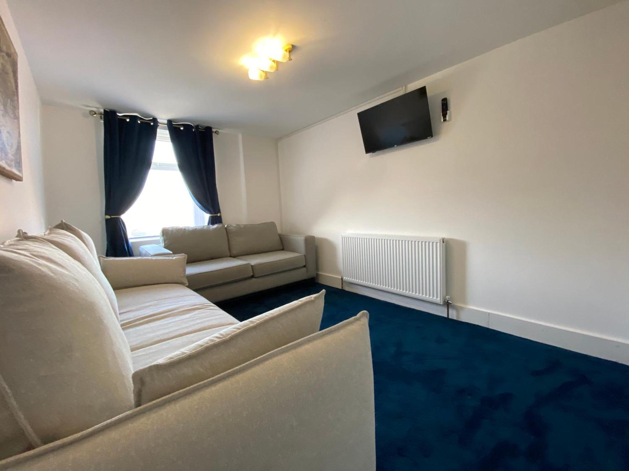 Aquarius Apartment - Sea View - Sleeps Seven Blackpool Exterior foto