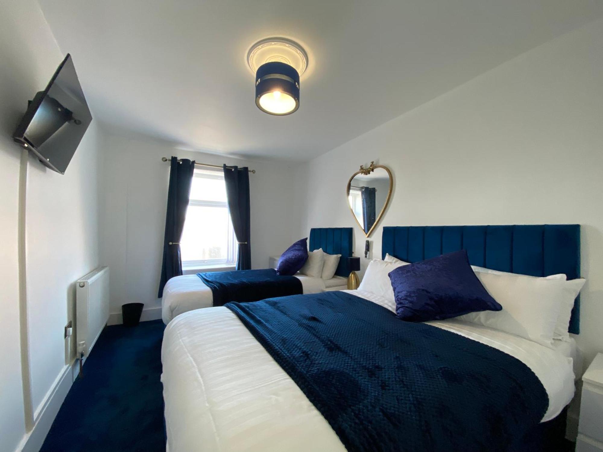Aquarius Apartment - Sea View - Sleeps Seven Blackpool Exterior foto